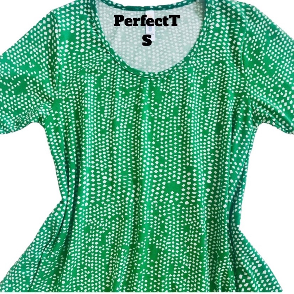 💝💝💝 3 for $33 LuLaRoe Perfect Tee